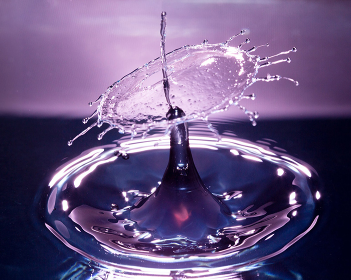 反滲透純凈水處理設備的應用與特點